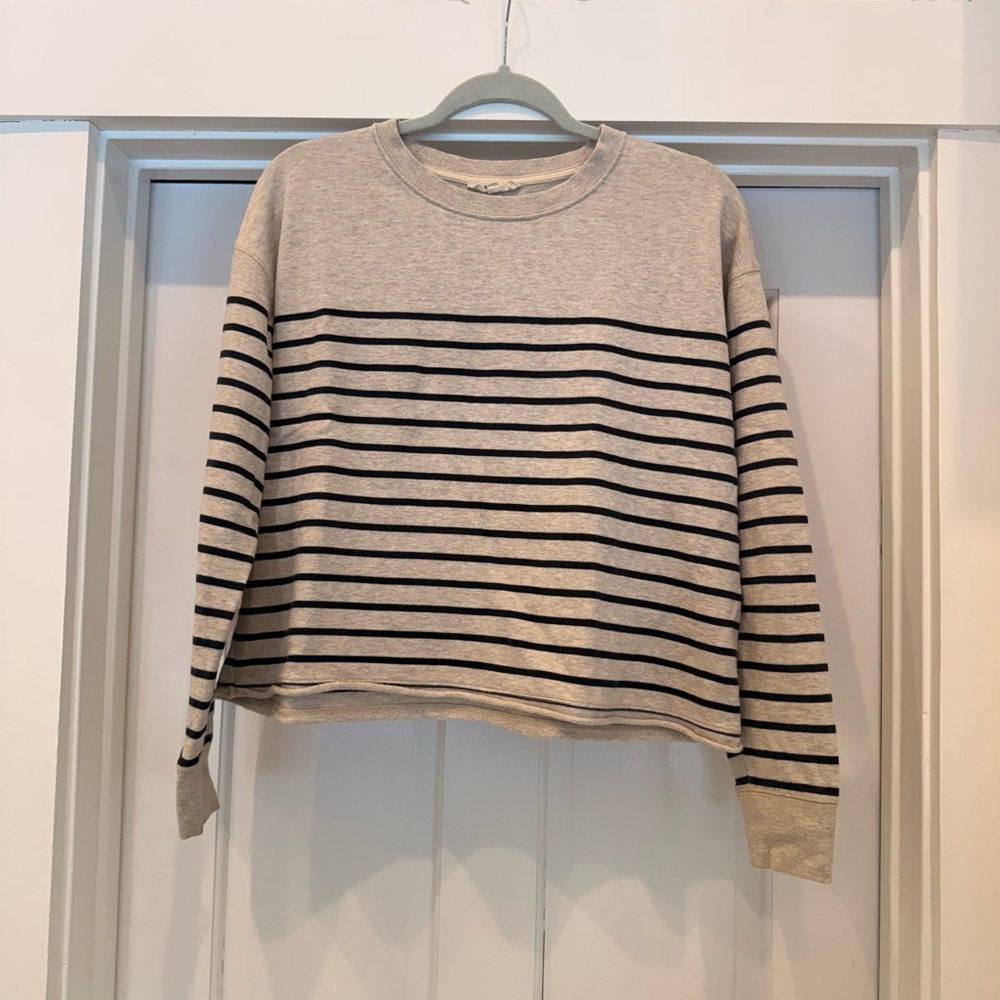 Madewell | Cropped Striped Sweatshirt | Marled Cream and Navy